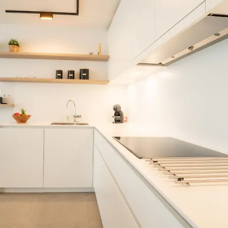 Zeestation With Parking By Interhome דירה