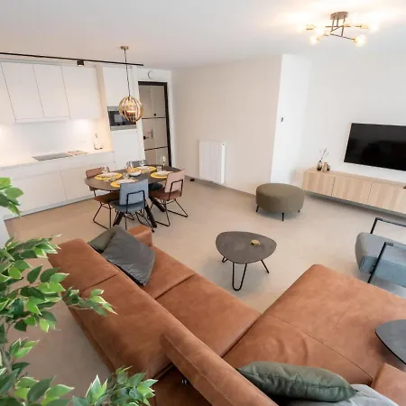 Zeestation With Parking By Interhome דירה