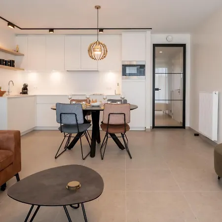 Zeestation With Parking By Interhome