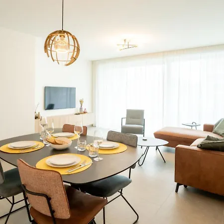 Zeestation With Parking By Interhome Apartament