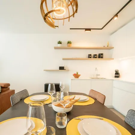 Zeestation With Parking By Interhome Lejlighed Oostende