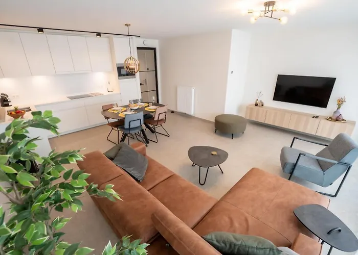 Zeestation With Parking By Interhome Daire