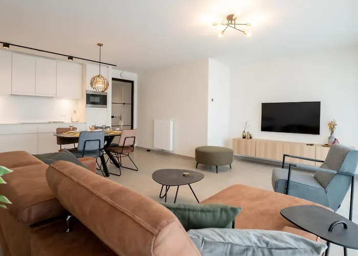 Zeestation With Parking By Interhome Daire *