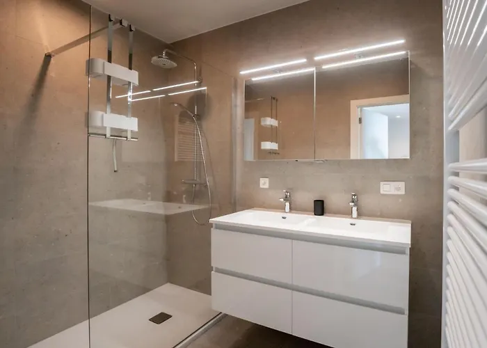 Daire Zeestation With Parking By Interhome Oostende