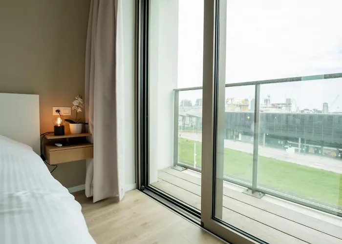 Zeestation With Parking By Interhome Daire