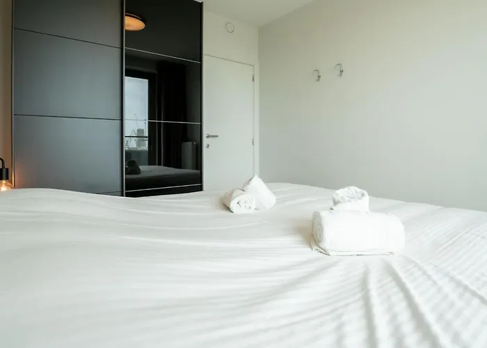 Daire Zeestation With Parking By Interhome