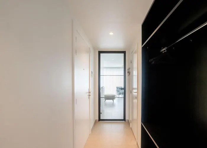 Daire Zeestation With Parking By Interhome